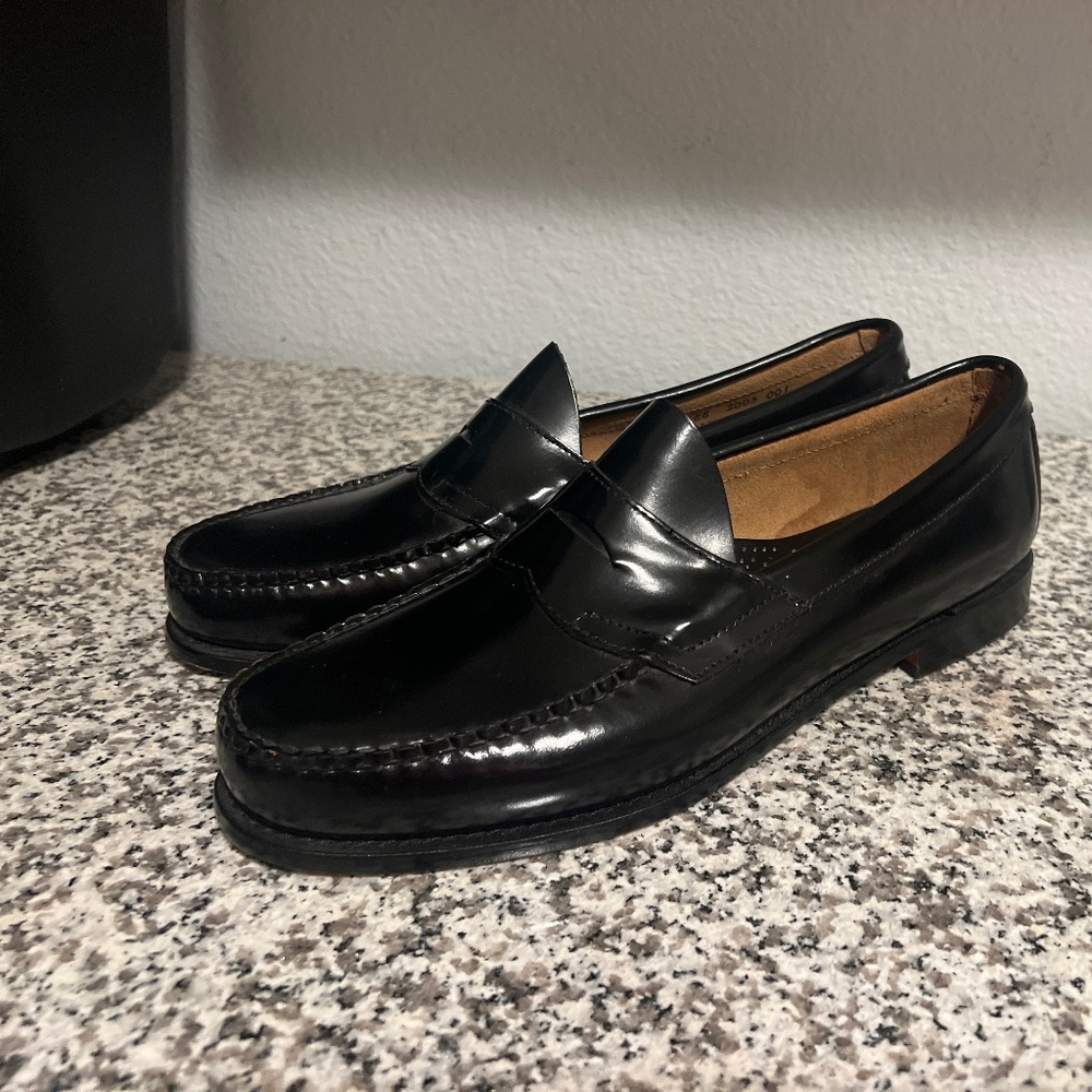 G.H. Bass & Co. Weejuns Logan Black Leather Men's 10.5 D Penny Loafers 11EE